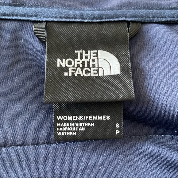 The North Face insulated jacket. GUC - Picture 2 of 6